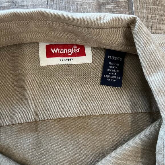Wrangler Khaki Short Sleeve Button Down Shirt XL Utility Pockets Cotton Blend - Picture 4 of 9